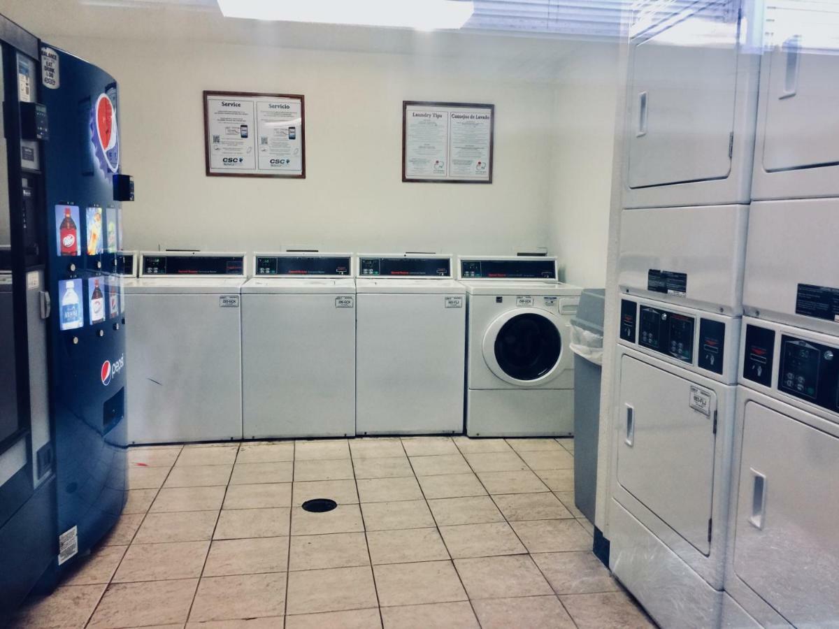 Intown Suites Extended Stay Jacksonville Fl St Johns Bluff Rd Dış mekan fotoğraf